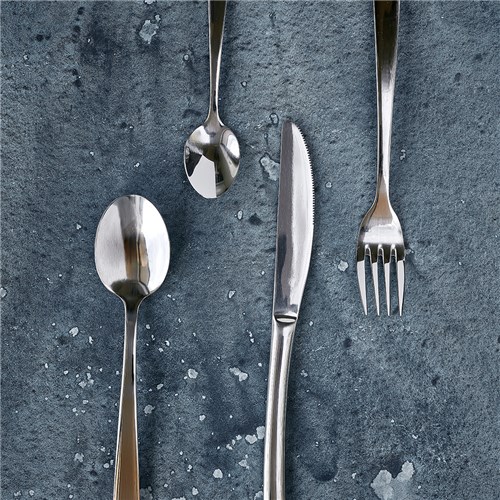 Style 180 Stainless Steel Dessert Spoon
