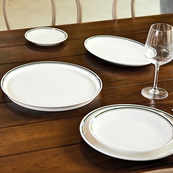 How Simplicity Brings Timeless Elegance to the Table 