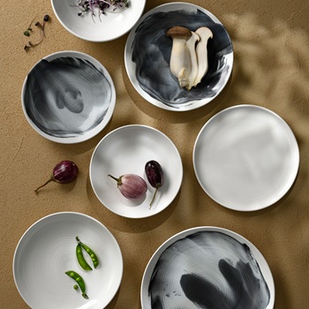 More Than a Plate: How Handmade Tableware Shapes the Dining Experience